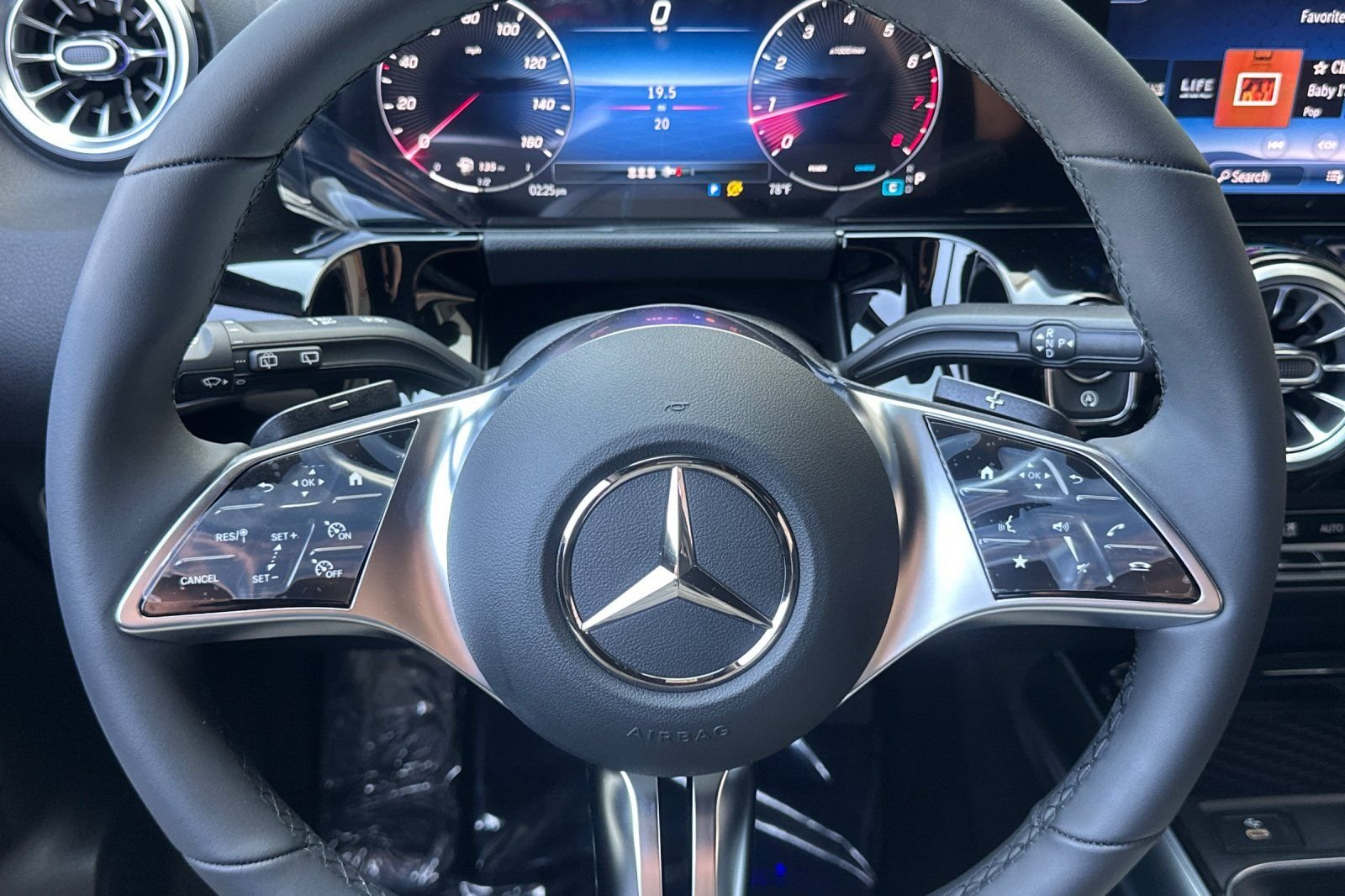 Certified Used 2025 Black Mercedes-Benz GLA 250 image 23