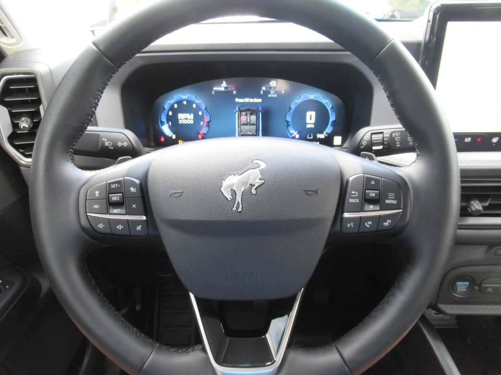 Used 2025 White Ford Badlands image 26