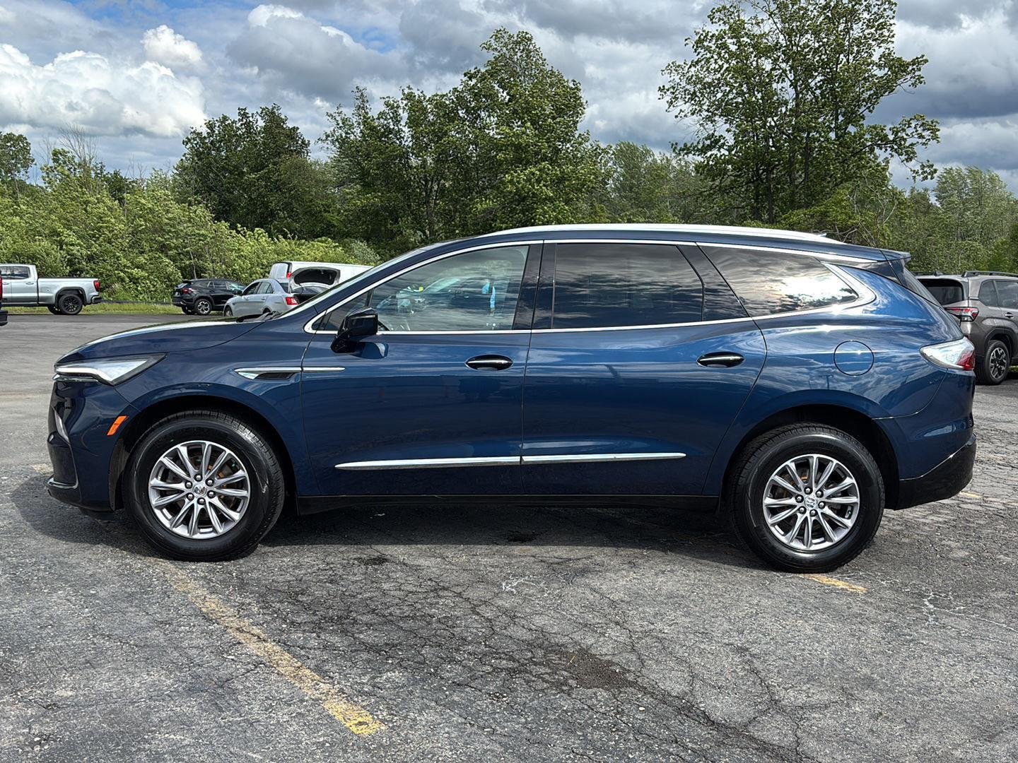 Used 2024 Blue Metallic Buick Essence image 10