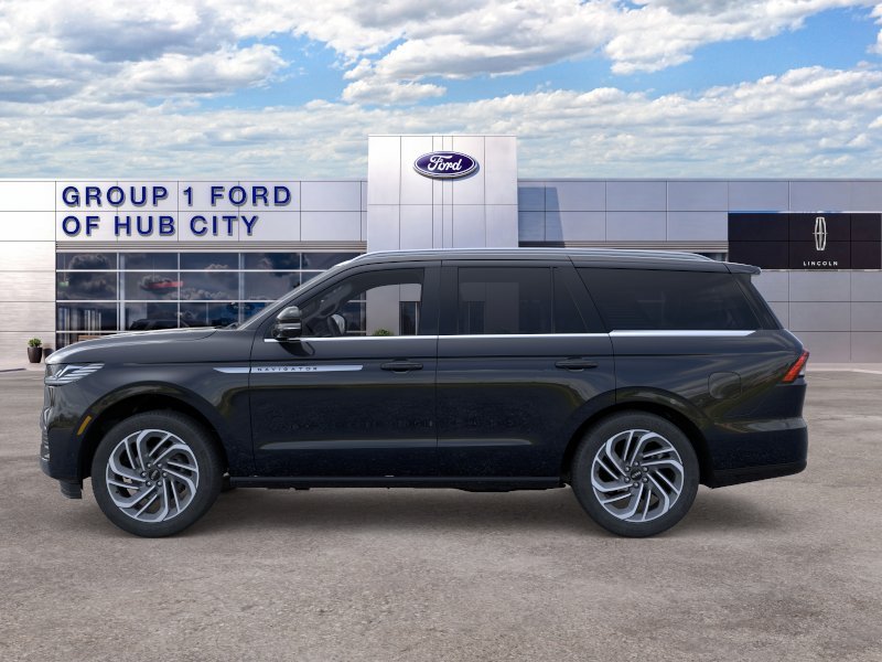 New 2026 Infinite Black Metallic Lincoln Reserve image 3