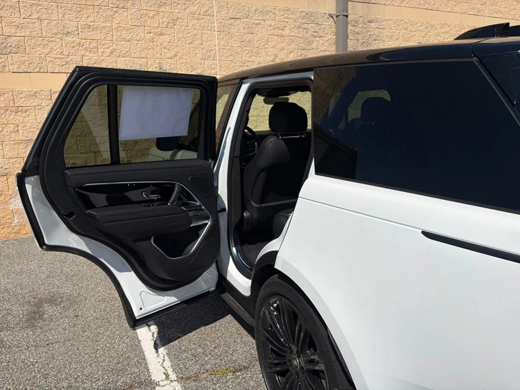 2025 Land Rover Range Rover SE - Photo 12