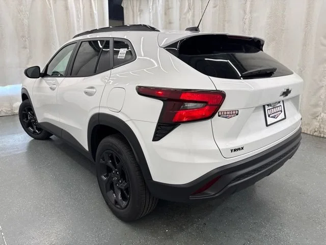 2026 Chevrolet Trax LT - Photo 6