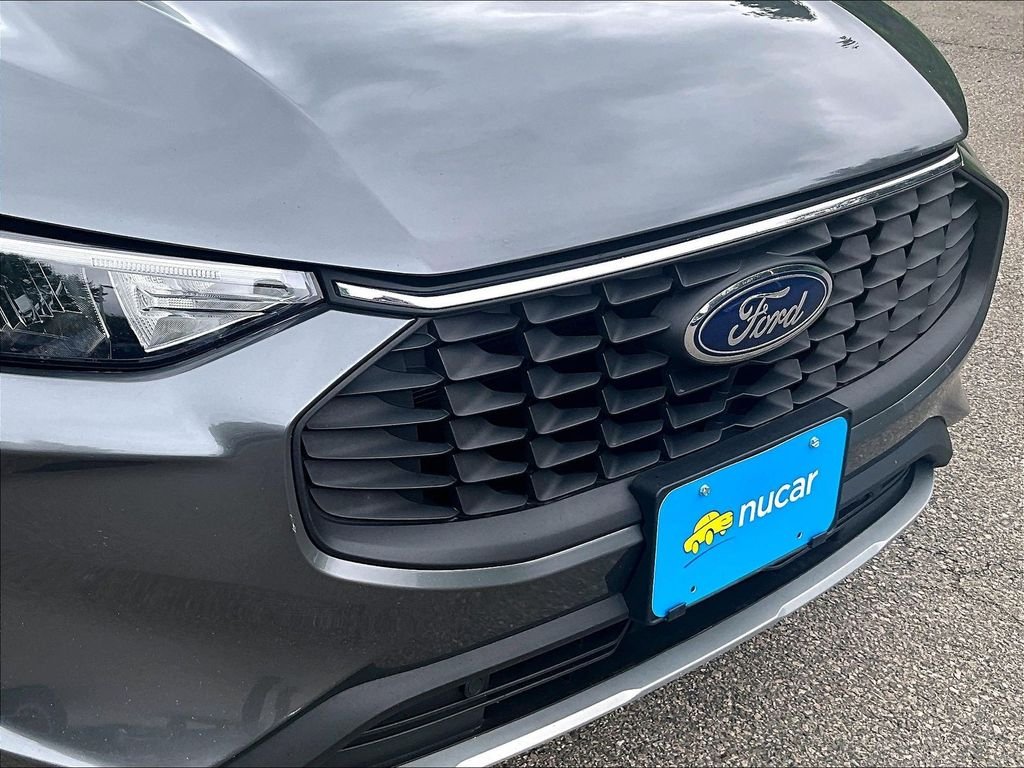 Used 2024 Gray Ford Active image 31