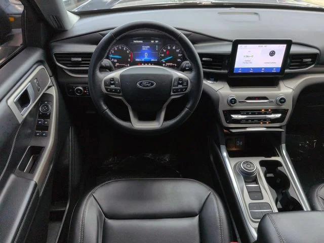 Used 2023 Gray Ford XLT image 16