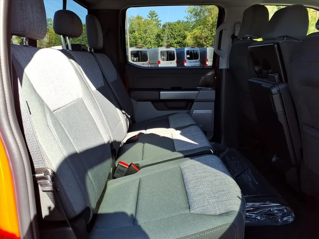 2026 Ford F-350 Super Duty XLT - Photo 12