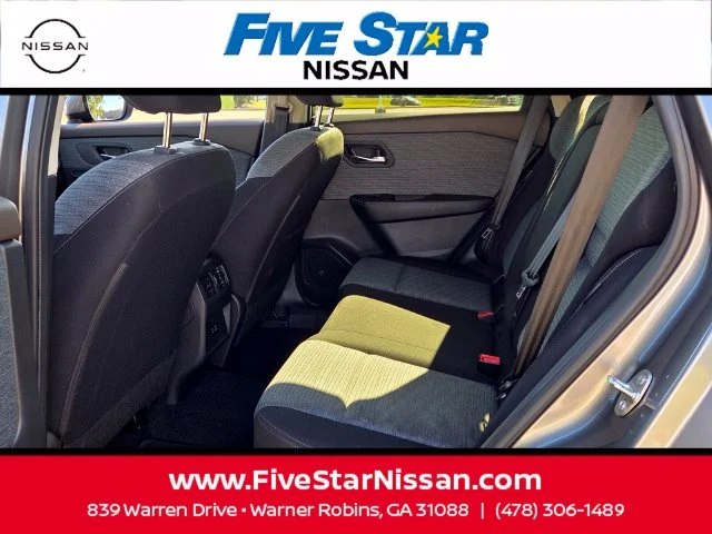 Used 2023 Gray Nissan SV image 6