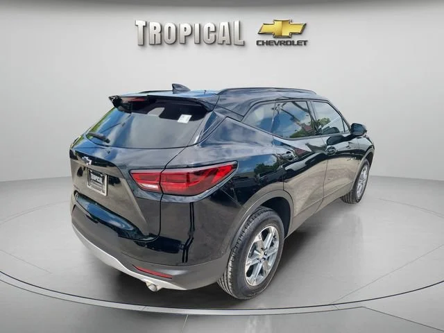 New 2026 Black Chevrolet 2LT image 5
