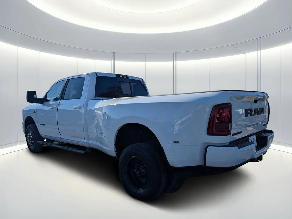 New 2026 Bright White Clear-Coat Exterior Paint RAM Laramie image 6