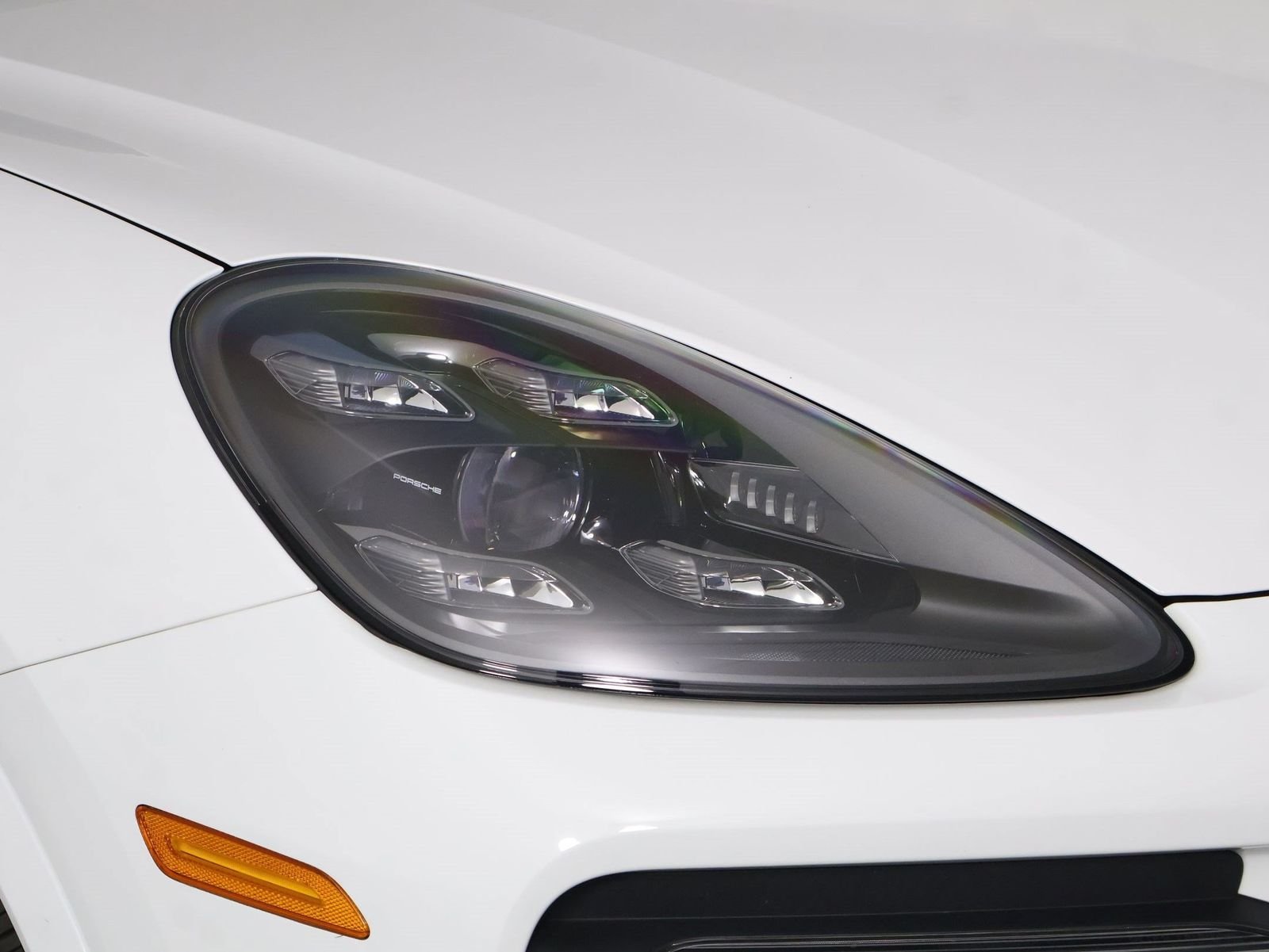 Certified Used 2022 White Porsche  image 28