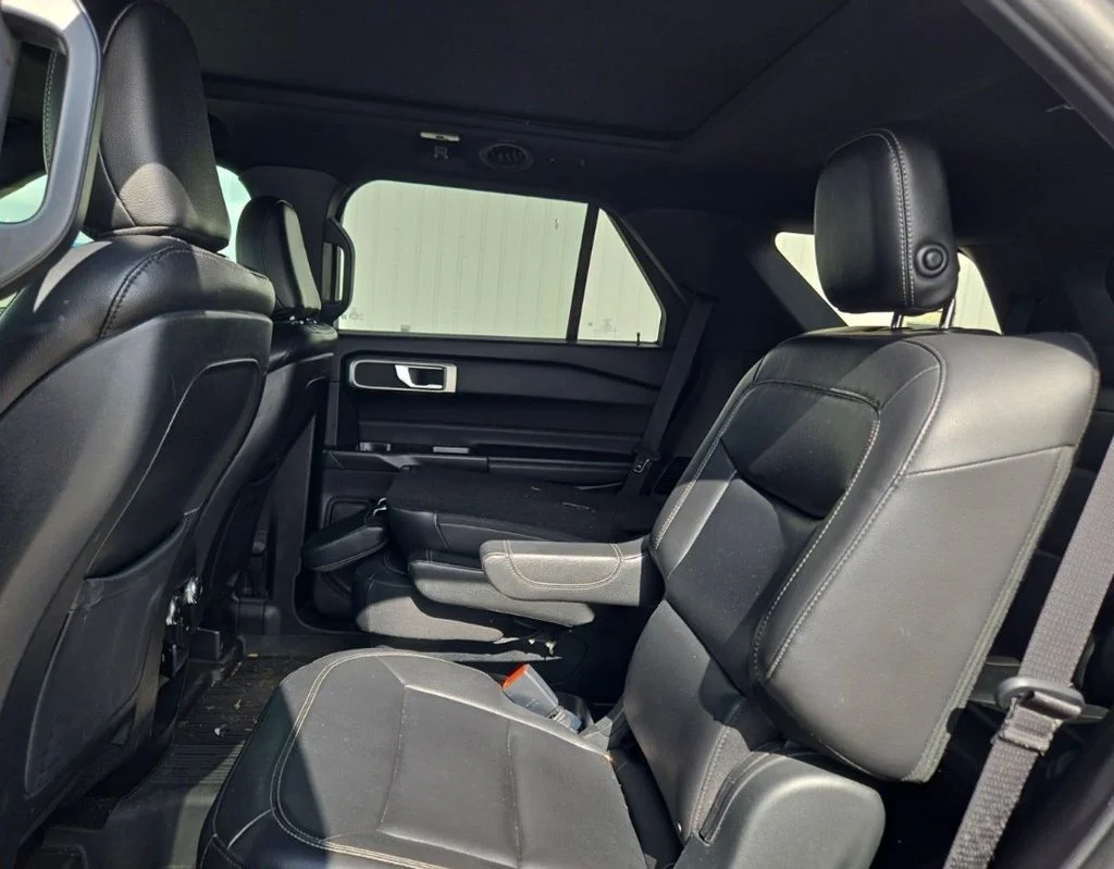 Used 2020 Silver Ford XLT image 7