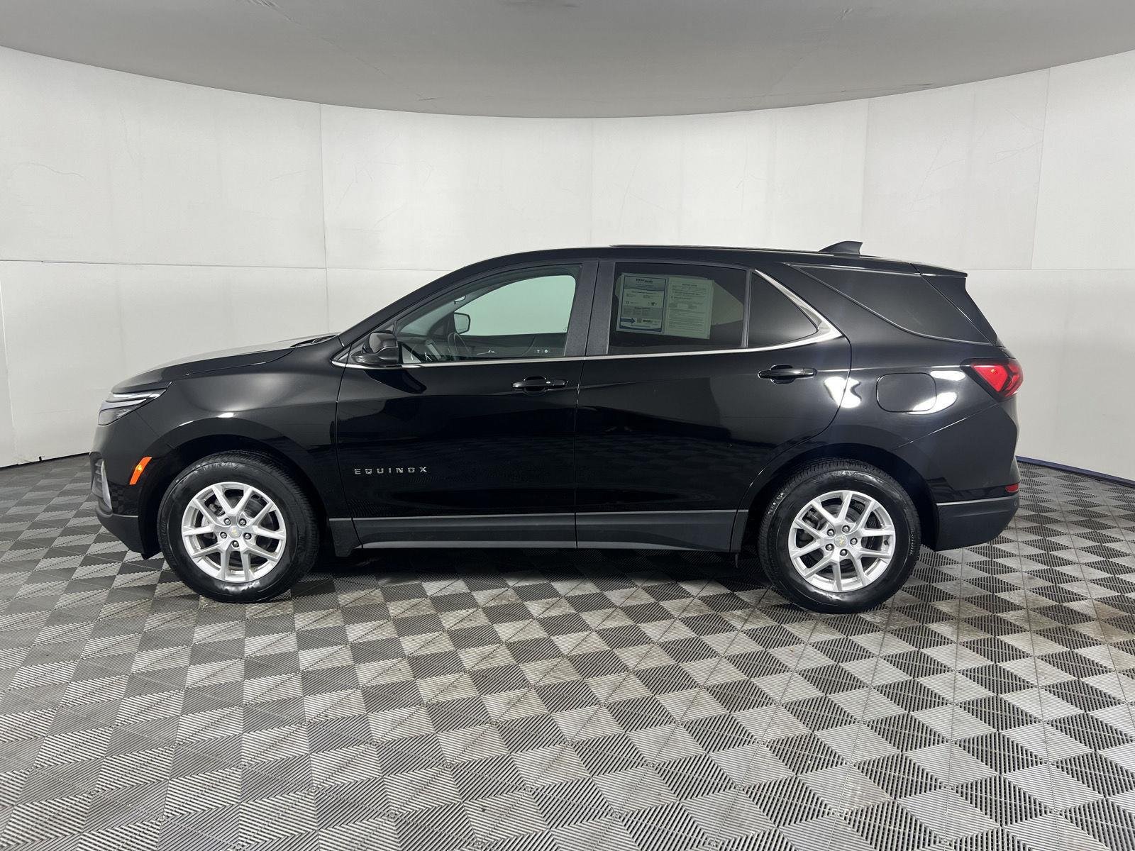 Used 2024 Mosaic Black Metallic Chevrolet LT image 17
