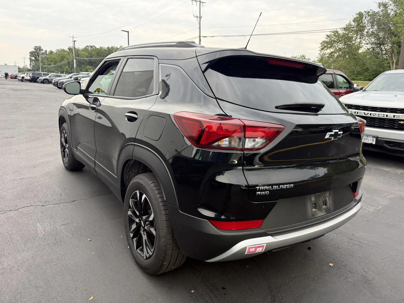 Used 2023 MOSAIC BLACK METALLIC Chevrolet LT image 5