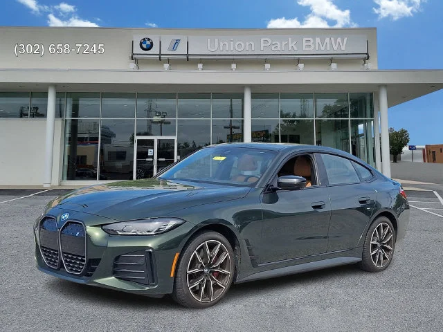 Certified Used 2024 San Remo Green Metallic BMW xDrive40 image 1