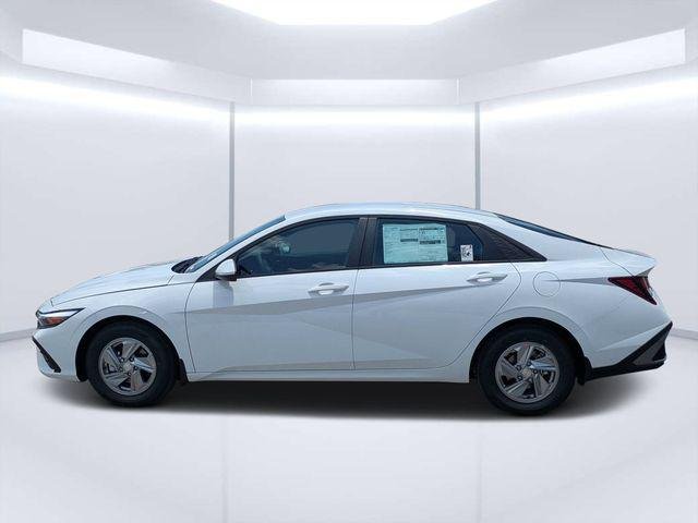 New 2026 White Hyundai SE image 6