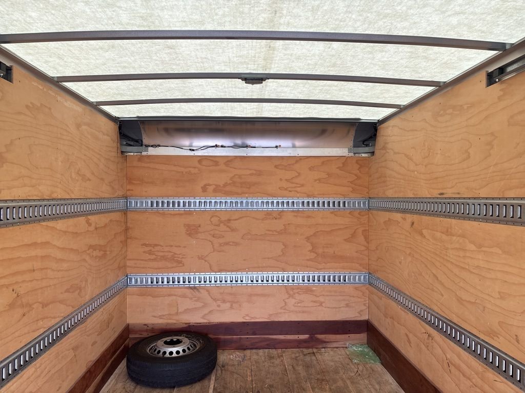 Used 2021  Freightliner w/ 16