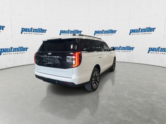New 2027 Star White Metallic Tri-Coat Ford Platinum image 10