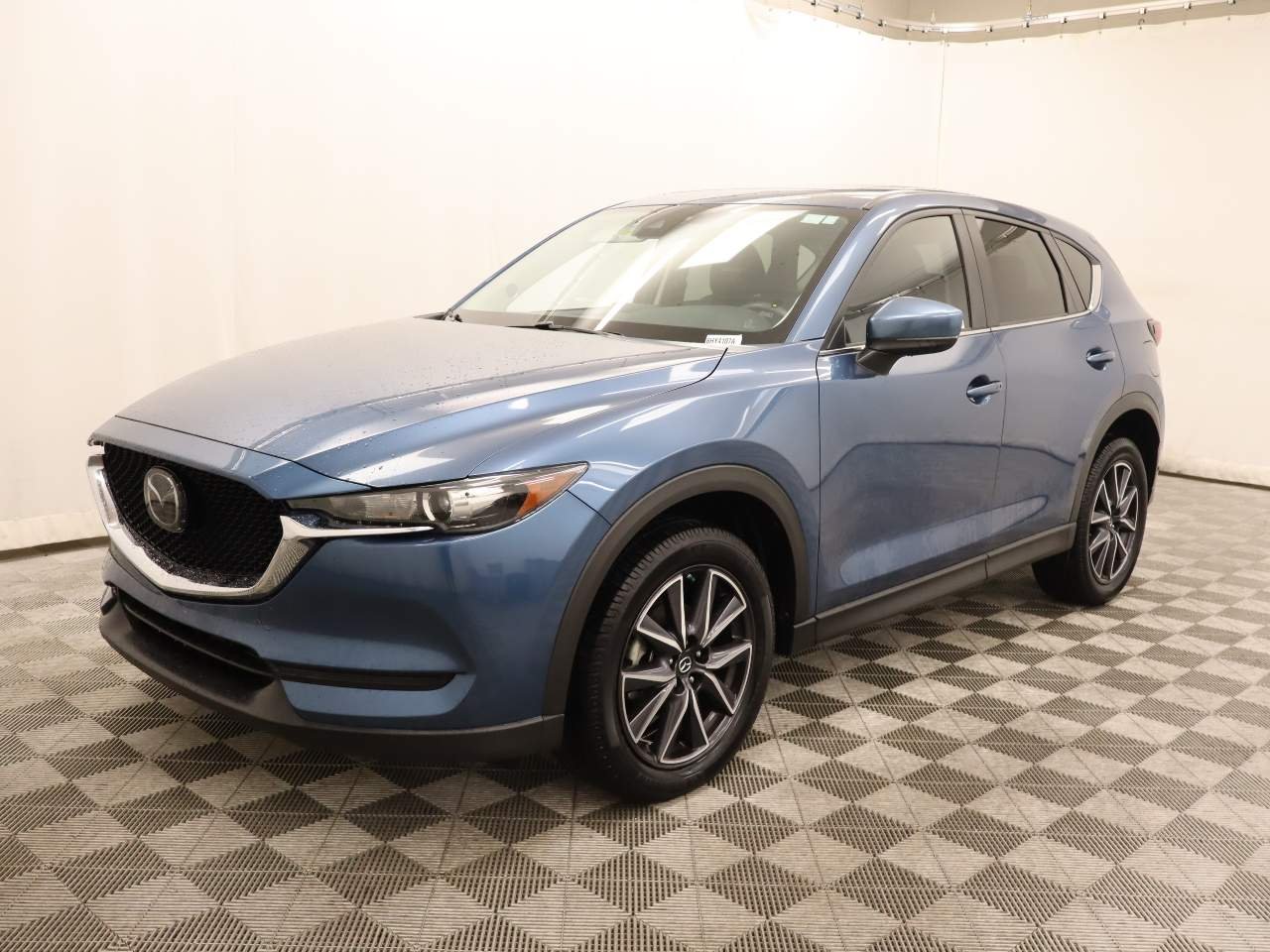 2018 Mazda CX-5 Touring FWD photo