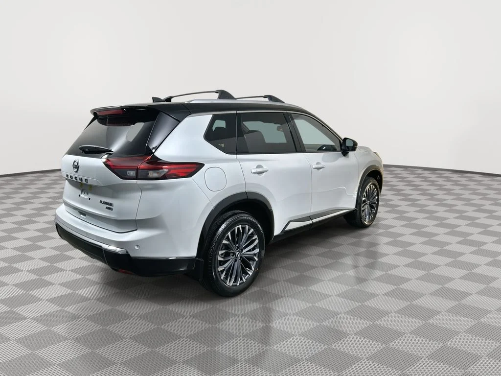 New 2026 Everest White Pearl TriCoat / Super Black Two-tone Nissan Platinum image 8