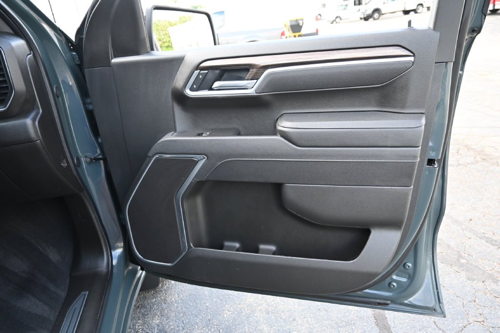 Used 2025 Cypress Chevrolet LT image 21
