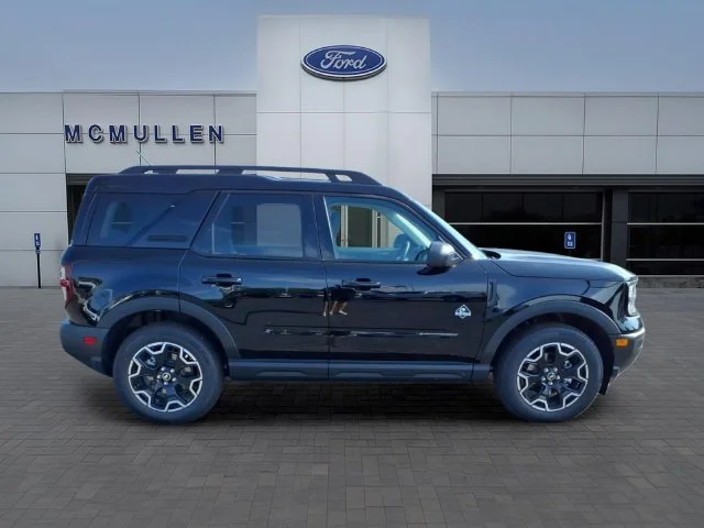 New 2026 Shadow Black Ford Outer Banks® image 29