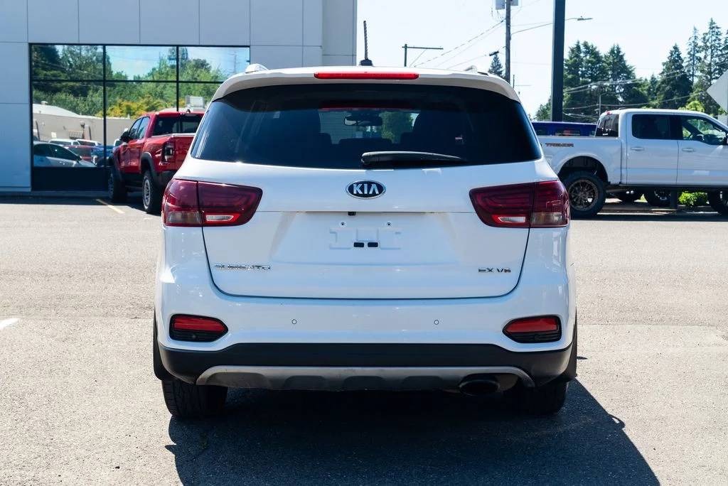 Used 2020 White Kia EX image 5