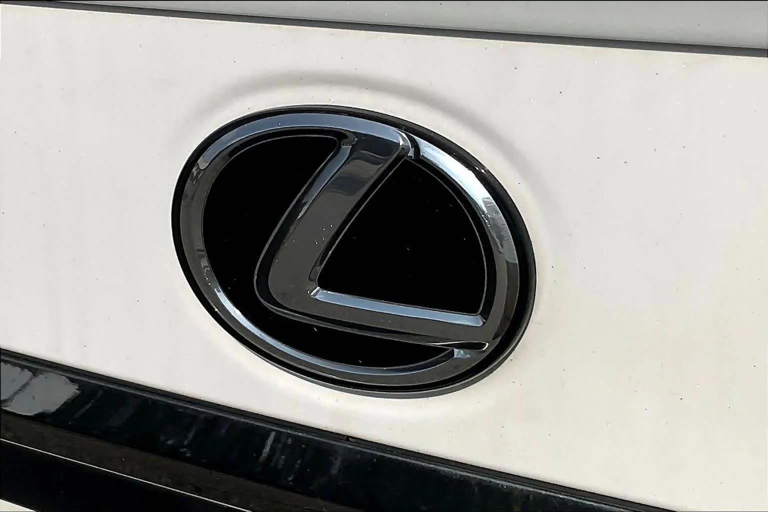 Used 2023 Ultra White Lexus F SPORT Handling image 59
