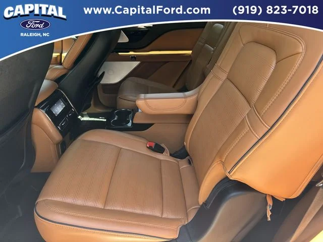 Used 2024 White Lincoln Black Label image 18