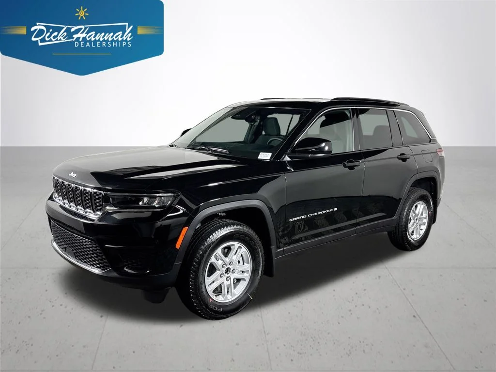 2025 Jeep Grand Cherokee Laredo 4x4's photo