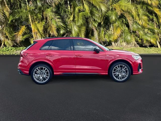 Used 2025  Audi Premium Plus image 3
