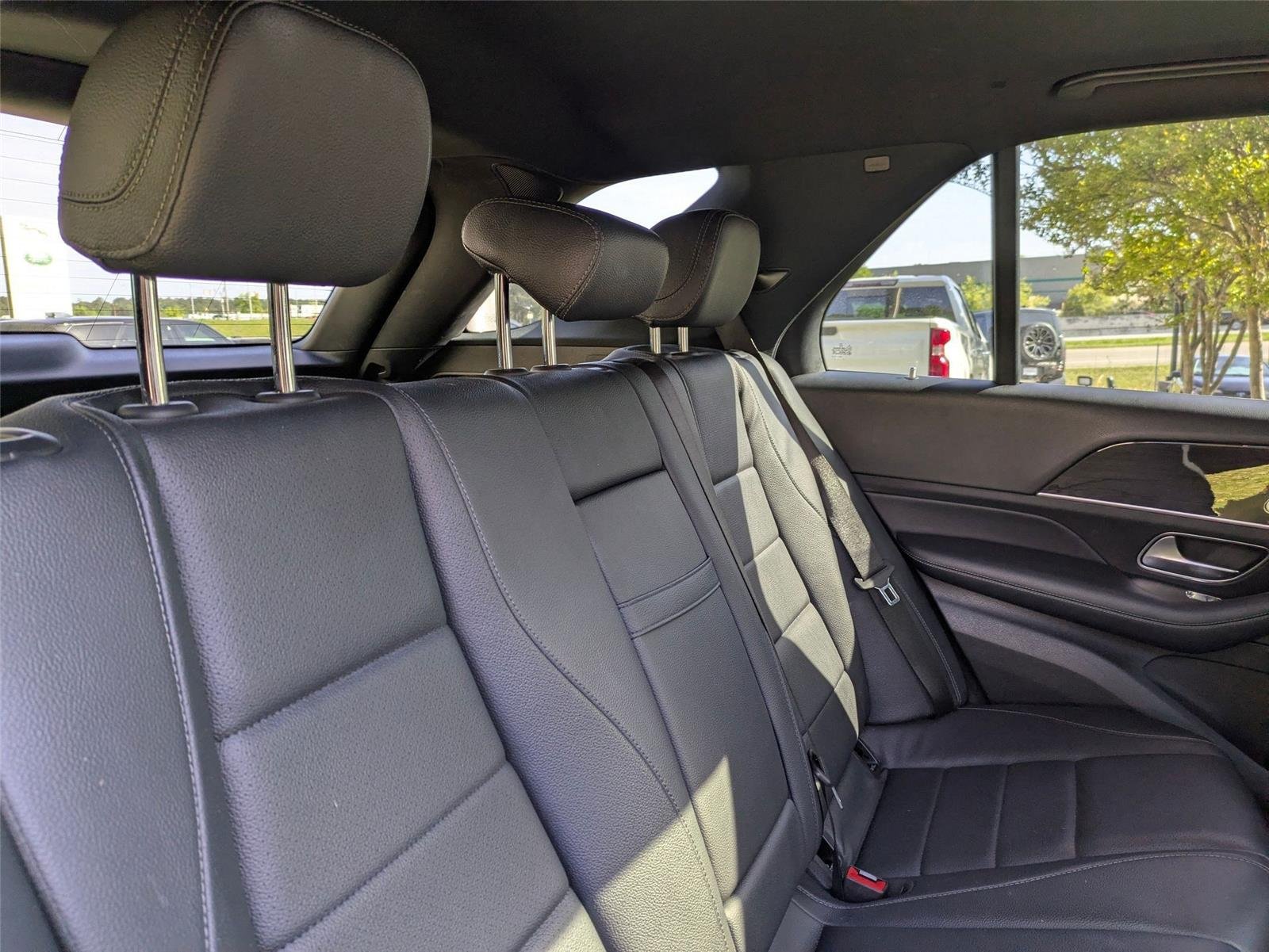 Used 2020 Black MERCEDES-BENZ TRUCK  image 27