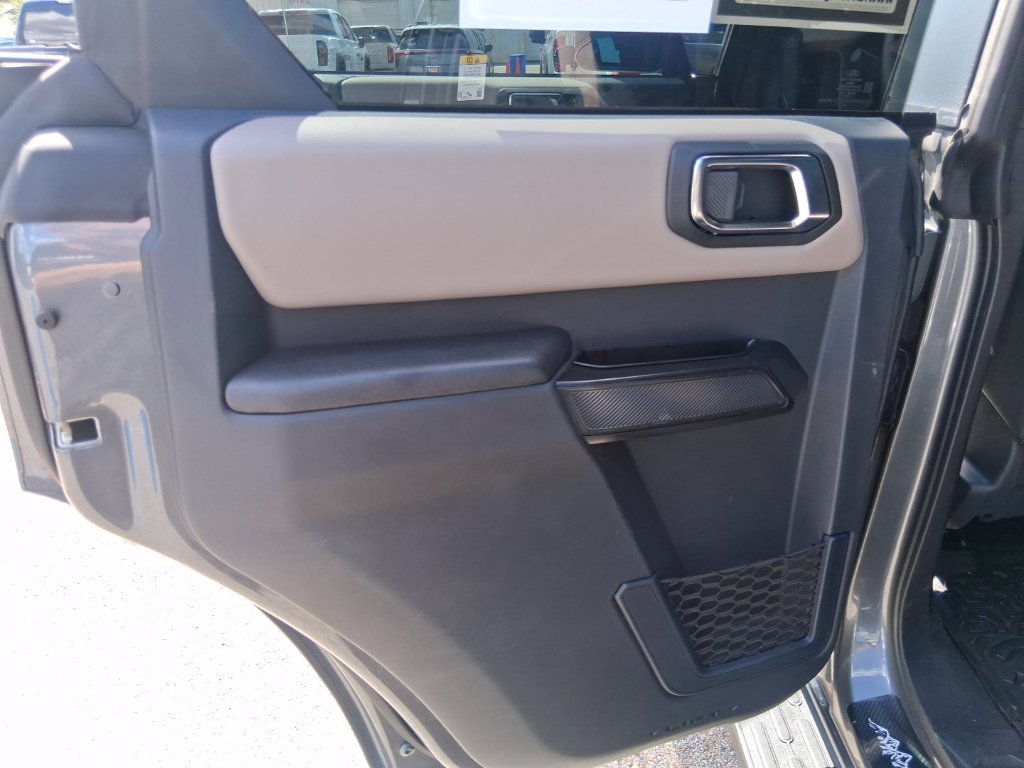 Used 2024 Gray Ford Wildtrak image 16