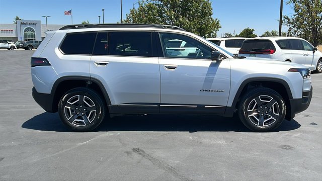 New 2026 Silver Zynith Clearcoat Jeep Limited image 2