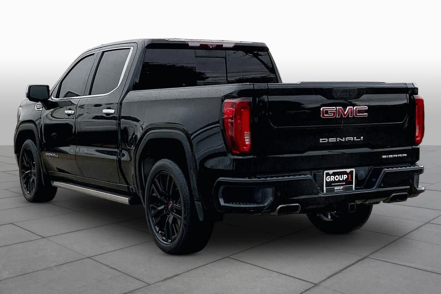 Used 2020 Onyx Black GMC Denali image 12