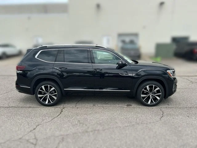New 2026 Black Volkswagen 2.0T SEL Premium R-Line image 10