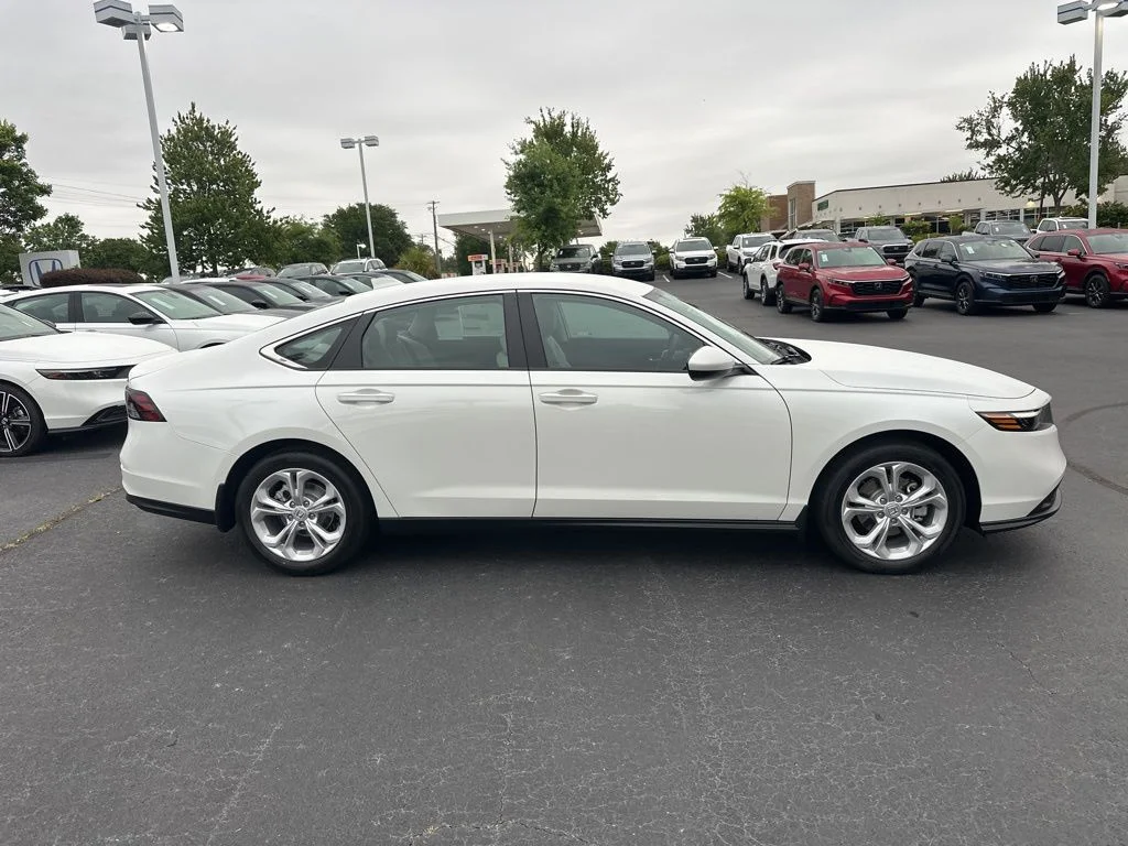 New 2026 Platinum White Pearl Honda LX image 2