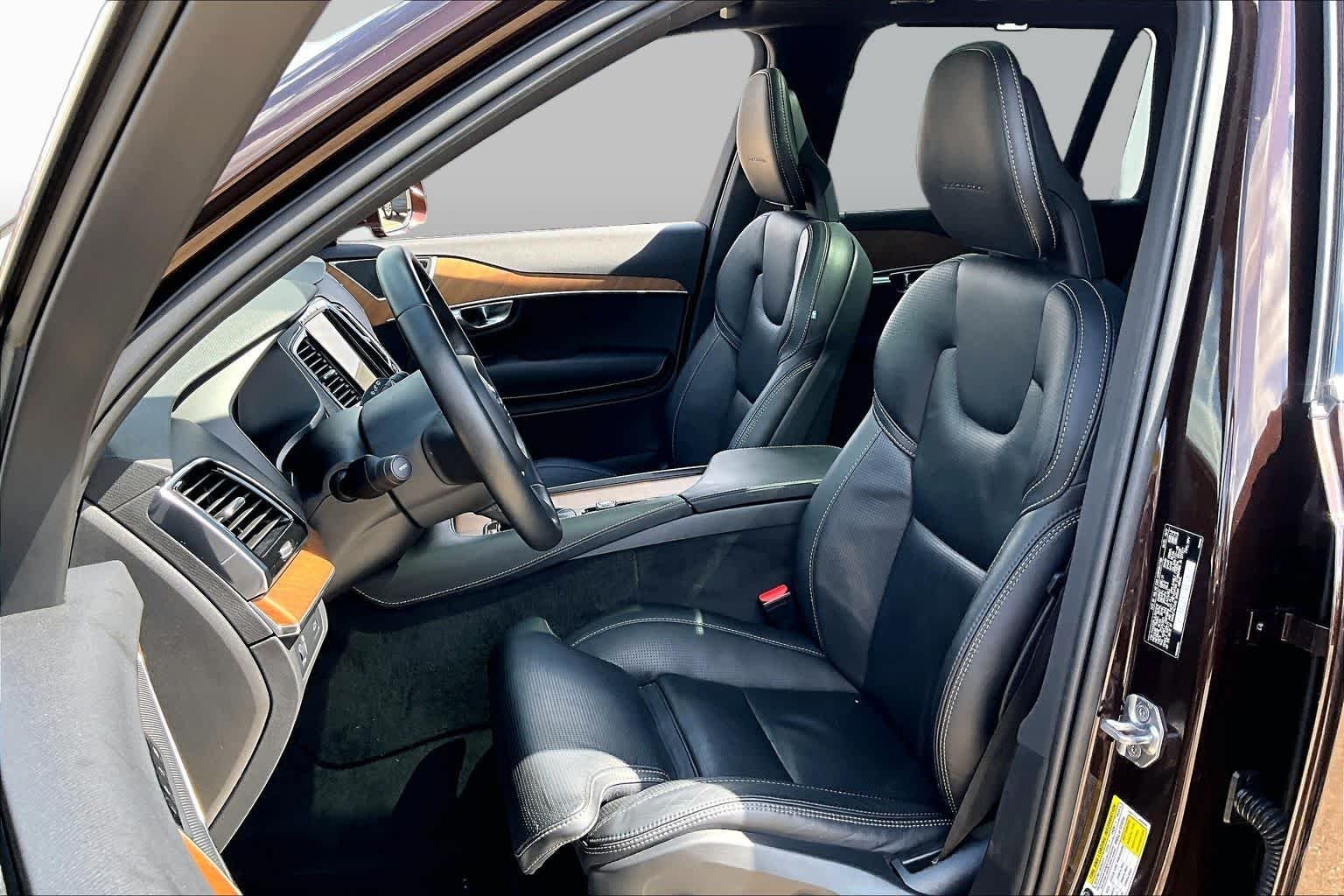 Used 2018 Maple Brown Metallic Volvo Inscription image 8