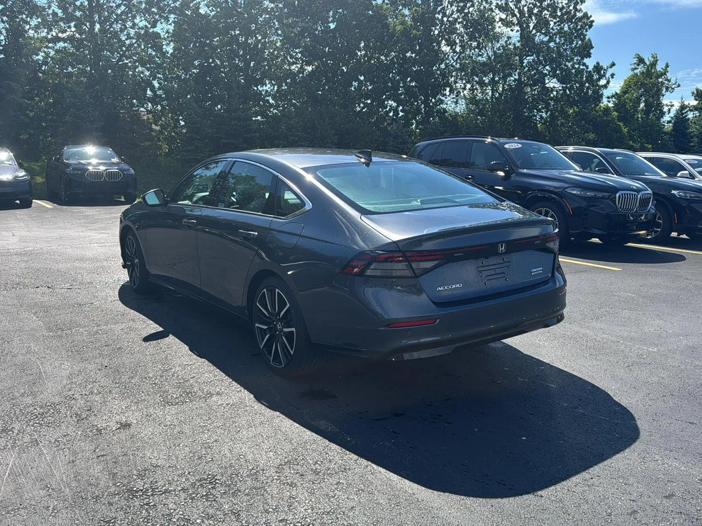 Used 2026 Meteorite Gray Metallic Honda Touring image 5