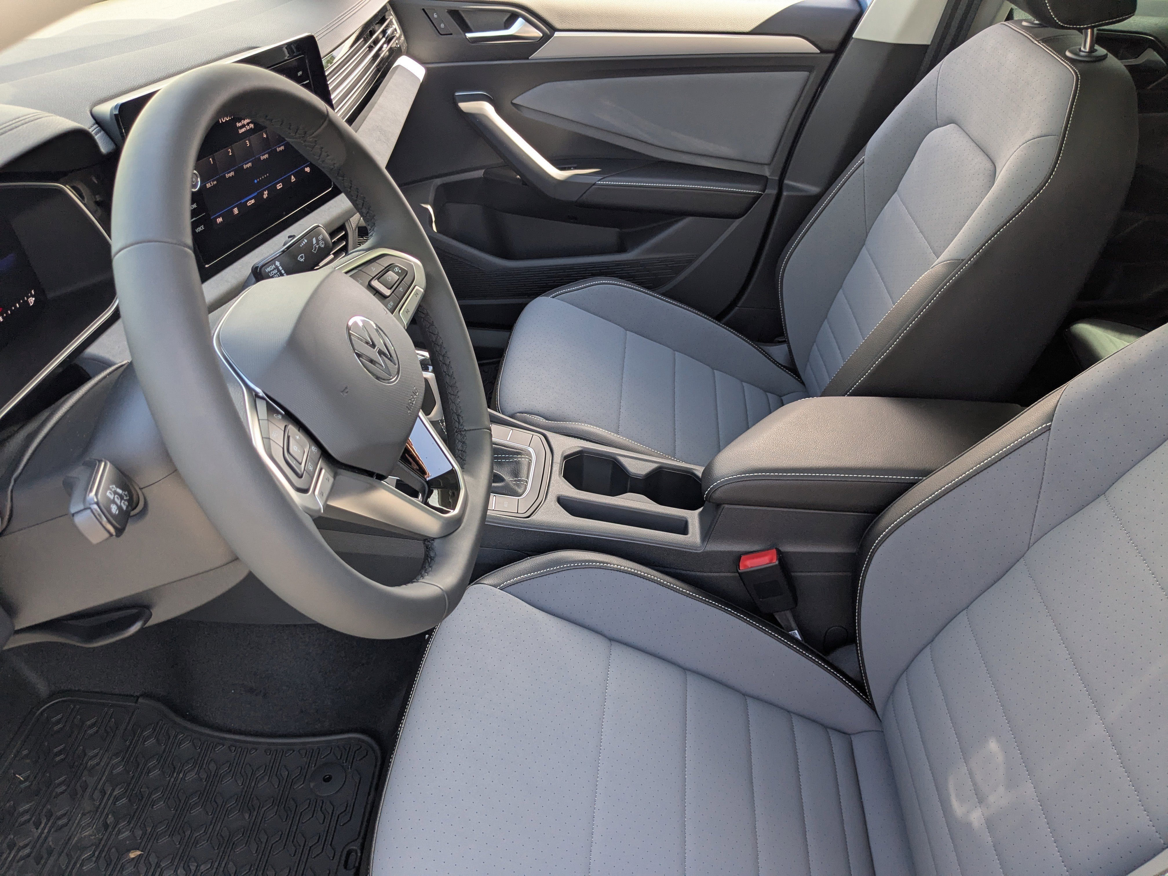 2026 Volkswagen Jetta SE - Photo 15