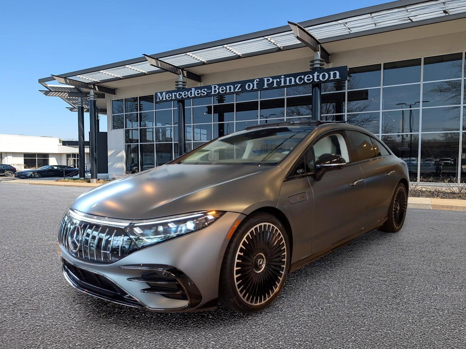 Certified Used 2024 MANUFAKTUR Selenite Grey Magno Mercedes-Benz AMG® EQS 4MATIC+ Sedan image 4