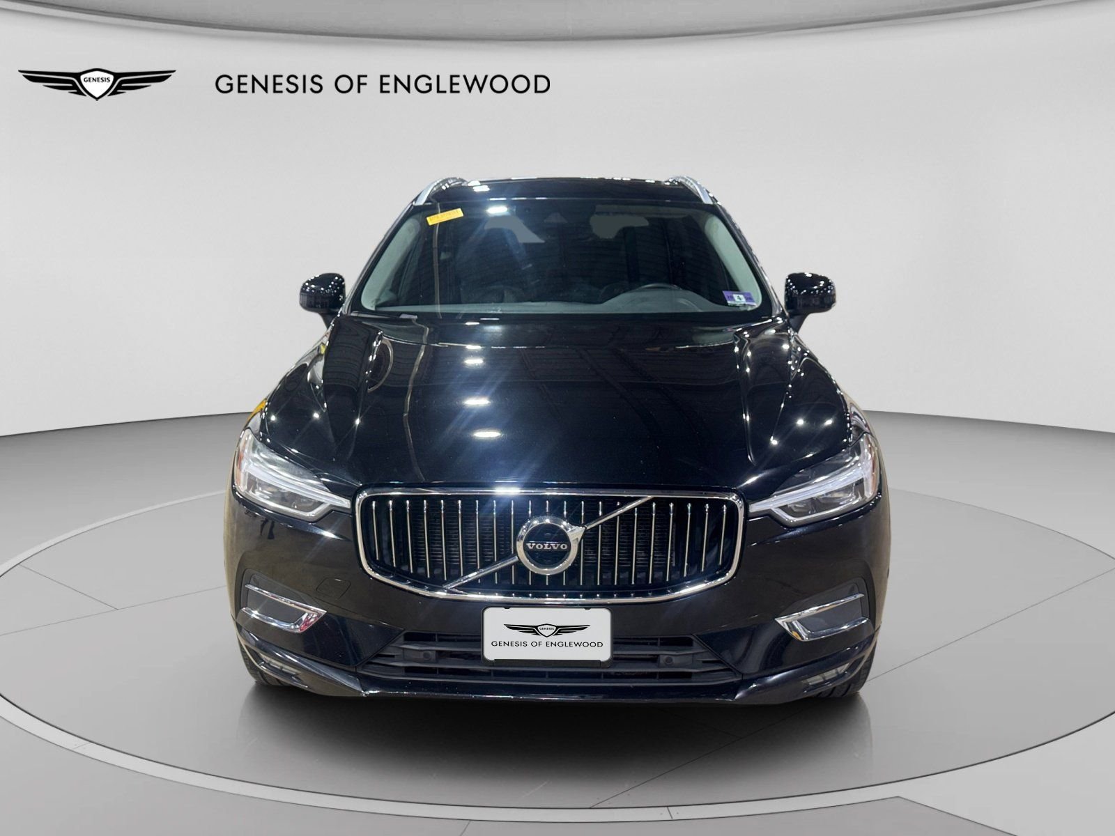 Used 2018 Black Volvo T6 Inscription image 2