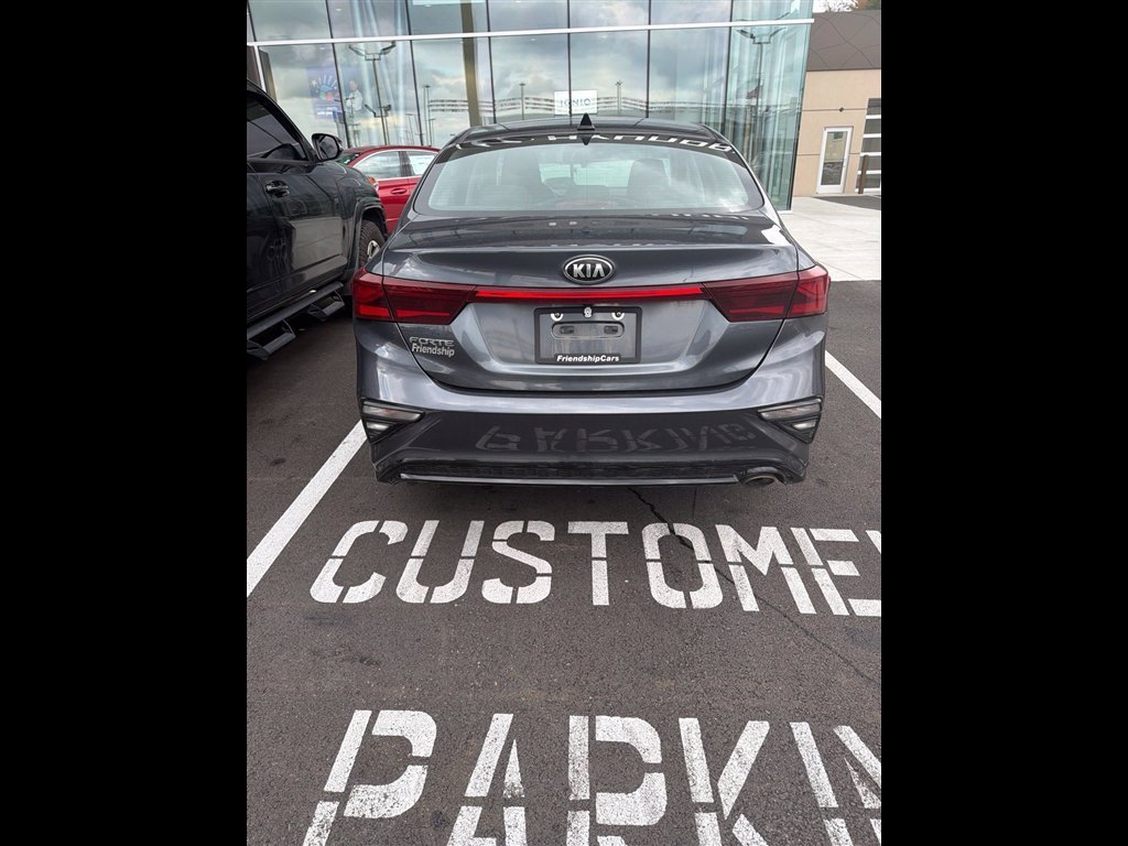Used 2021 Gray Kia LXS image 5