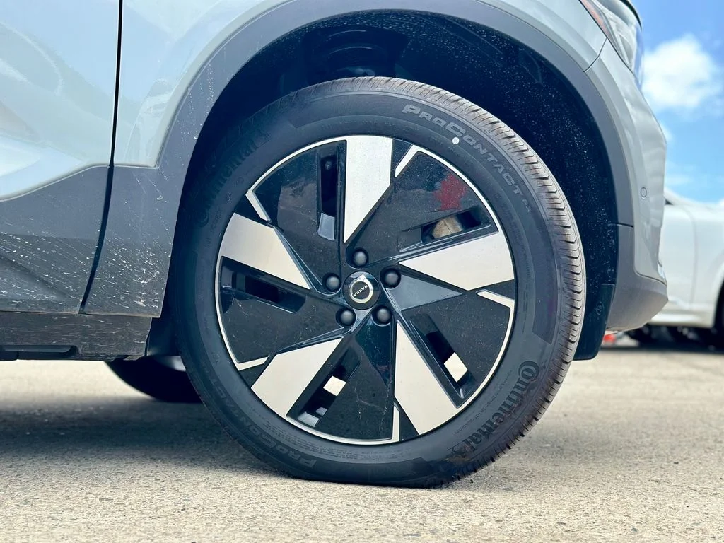 New 2026 Gray Volvo Single Motor Extended Range Plus image 2