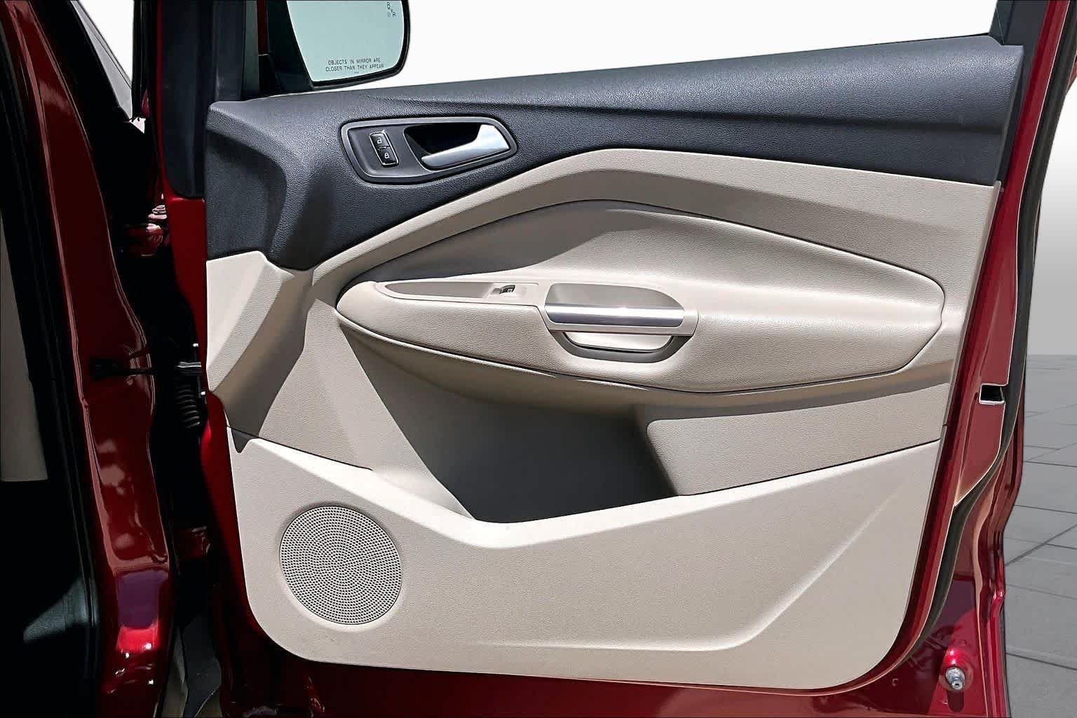 Used 2013 Ruby Red Ford SEL image 23