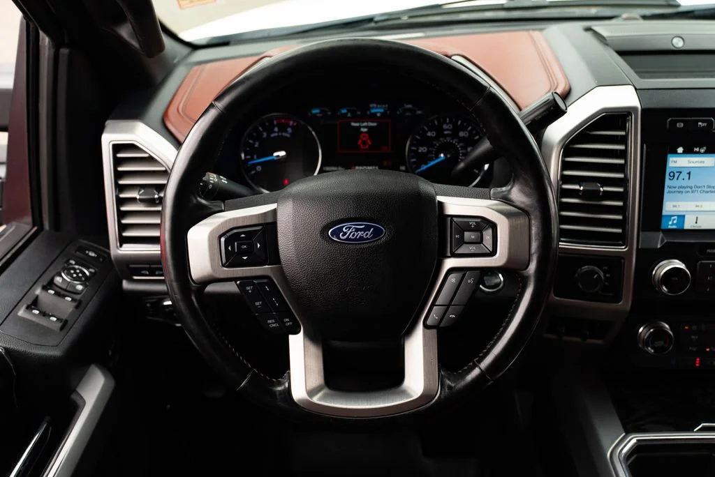 Used 2019 White Ford Platinum image 11