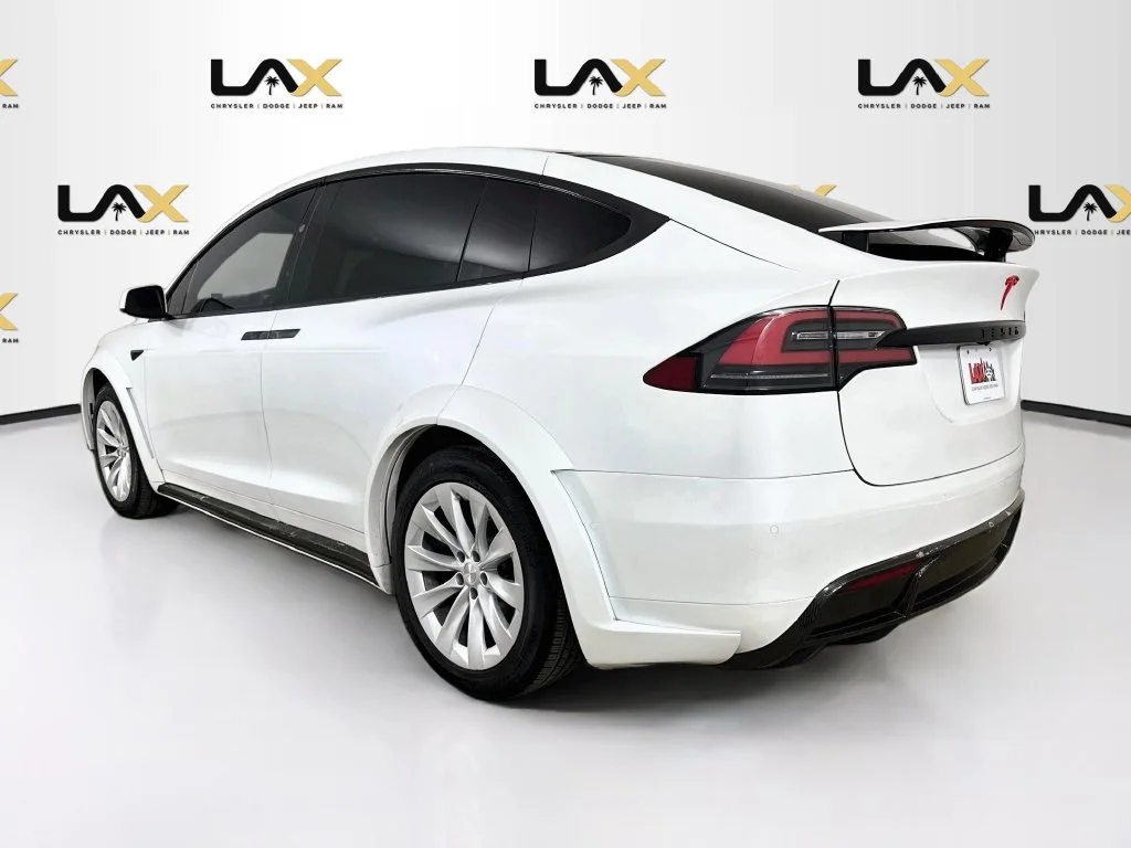 Used 2020 White Tesla Long Range image 5