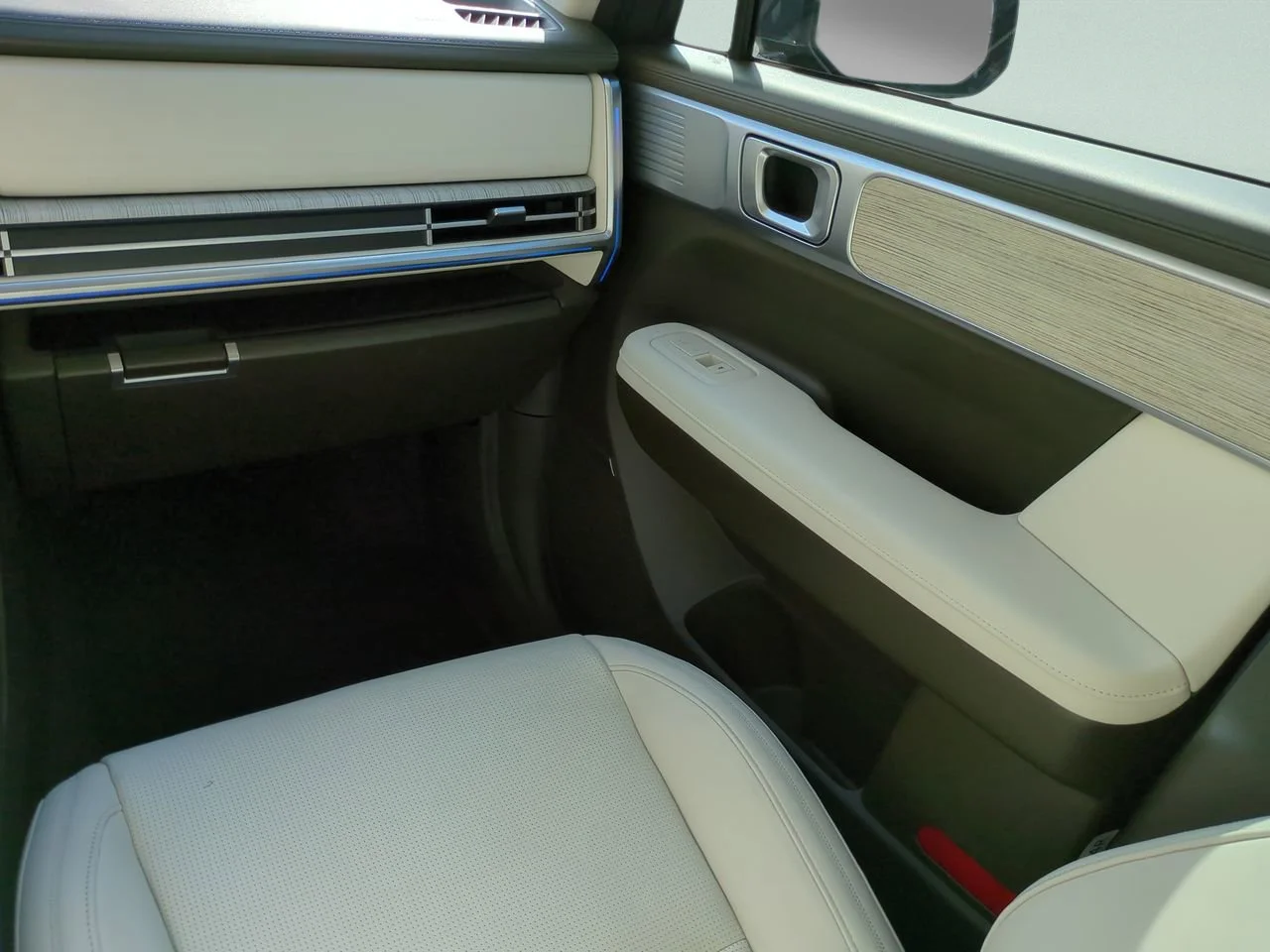 Used 2025 Ecotronic Gray Hyundai Calligraphy image 5