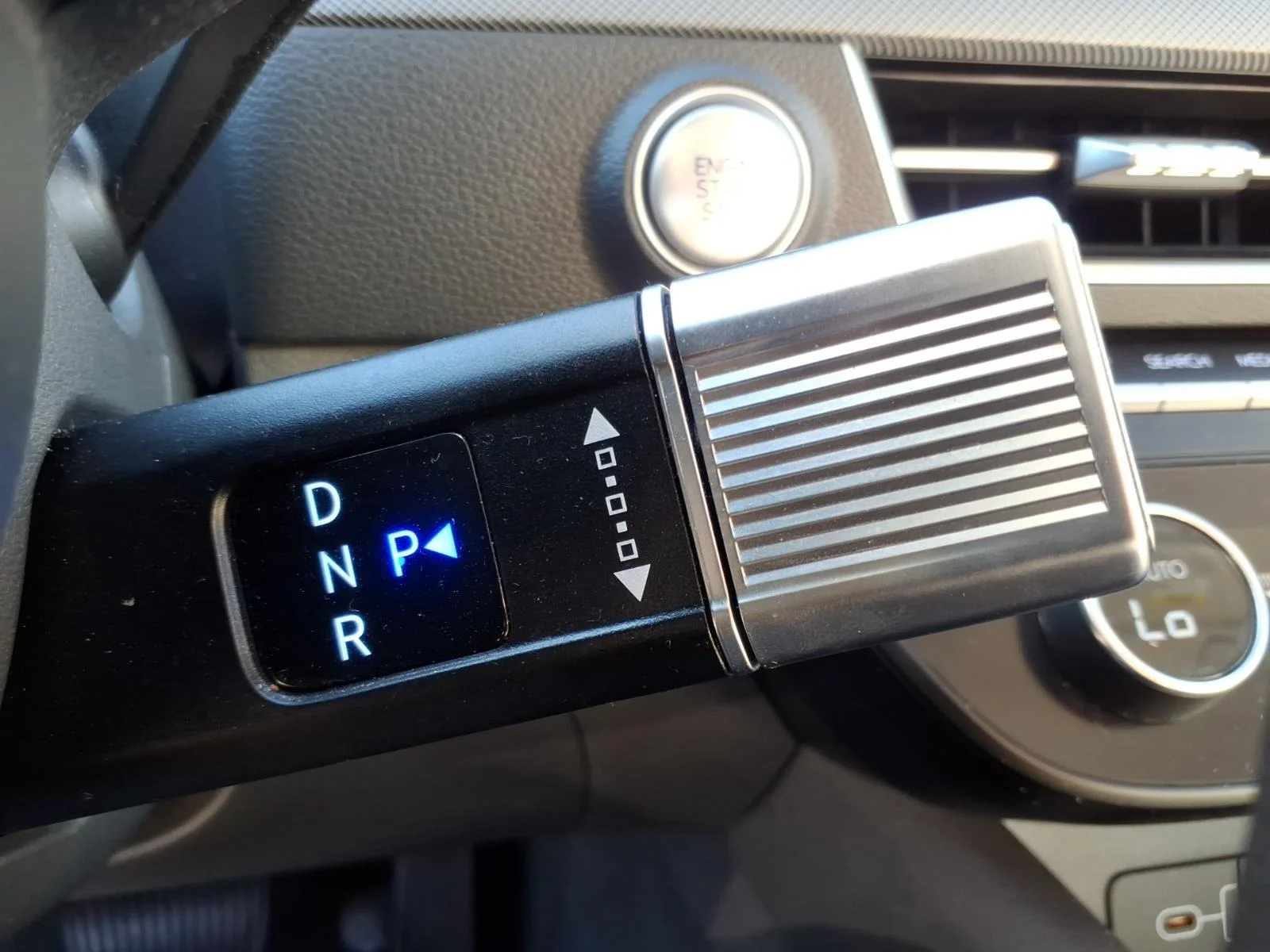 Used 2025 Aero Silver Hyundai SEL image 7