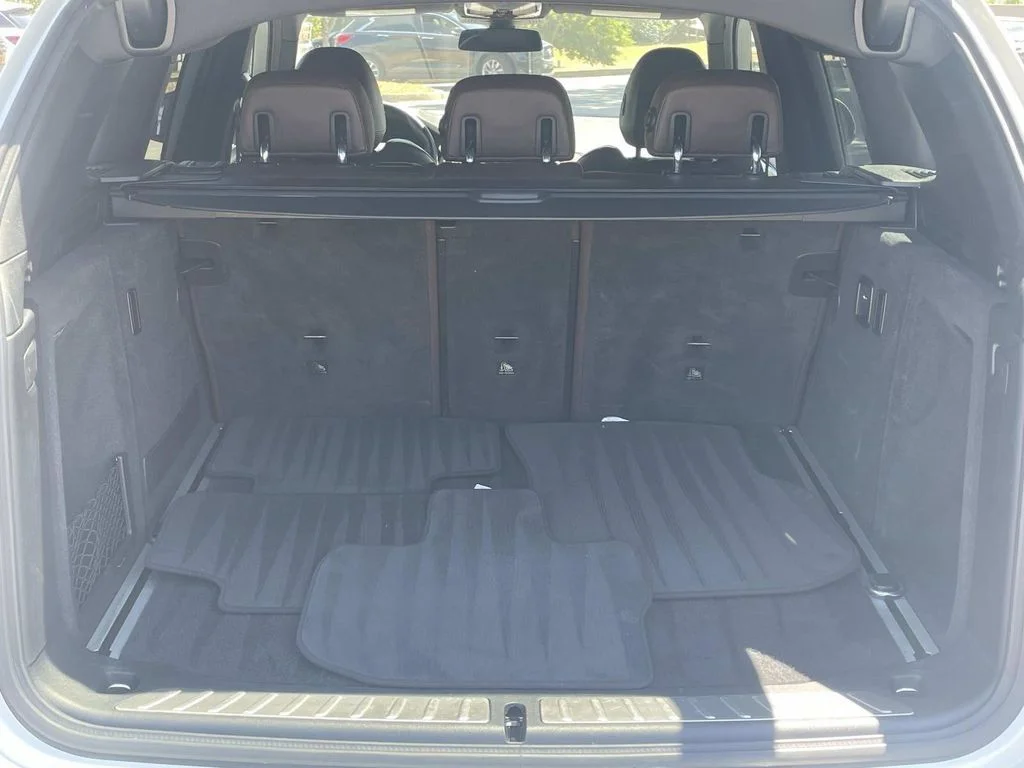 Used 2019 White BMW xDrive30i image 8