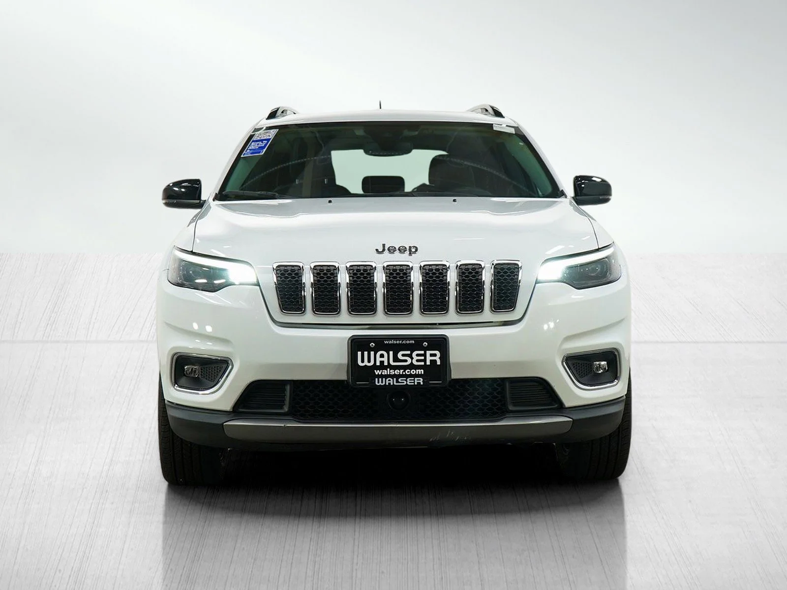 Used 2022 Jeep Cherokee Limited with VIN 1C4PJMDX4ND534998 for sale in Hopkins, Minnesota