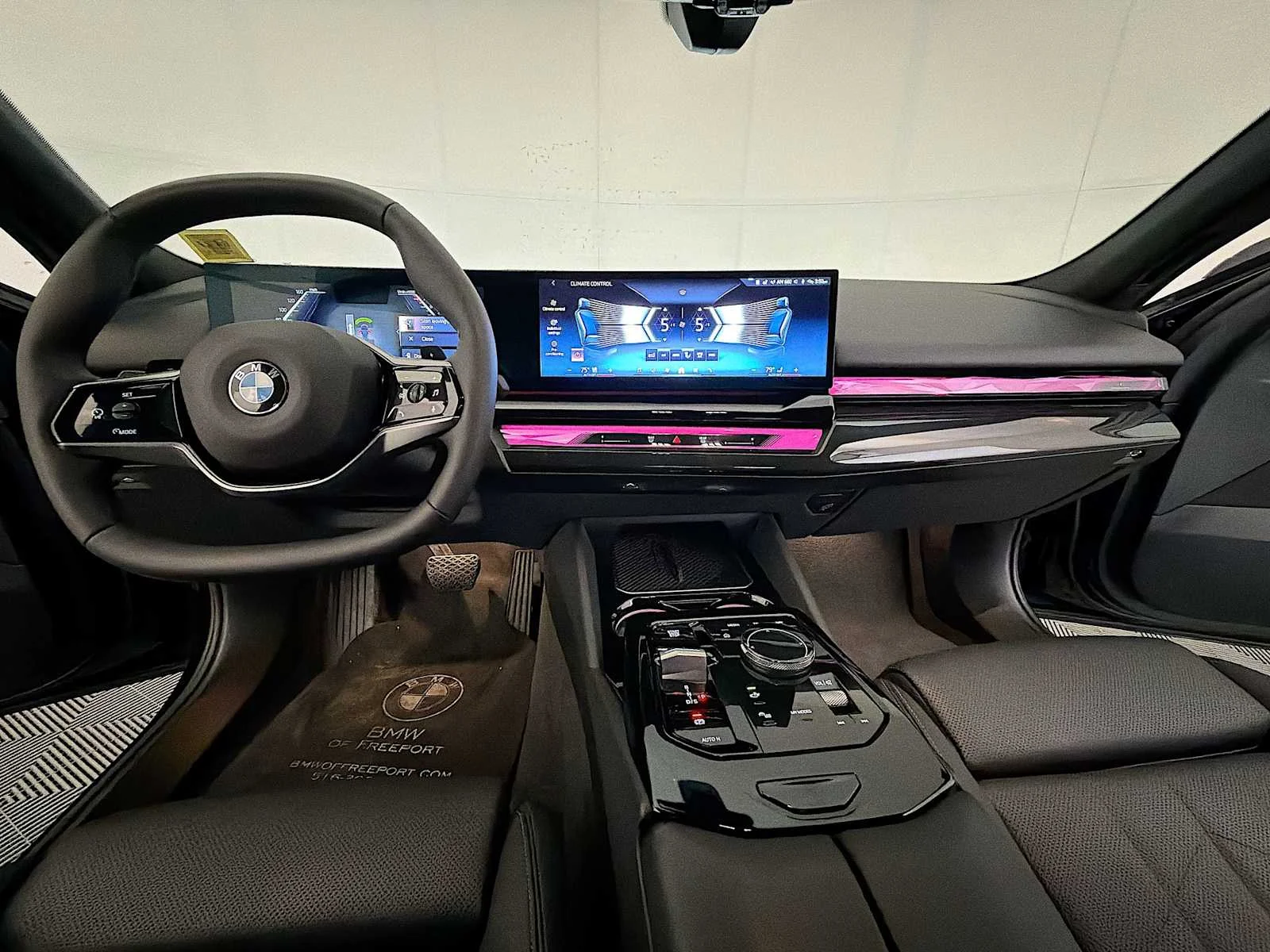 Used 2024 Black Sapphire Metallic BMW 540i xDrive image 17